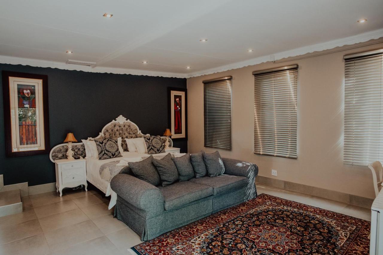 Le Grant Guesthhouse Aparthotel Kroonstad Buitenkant foto