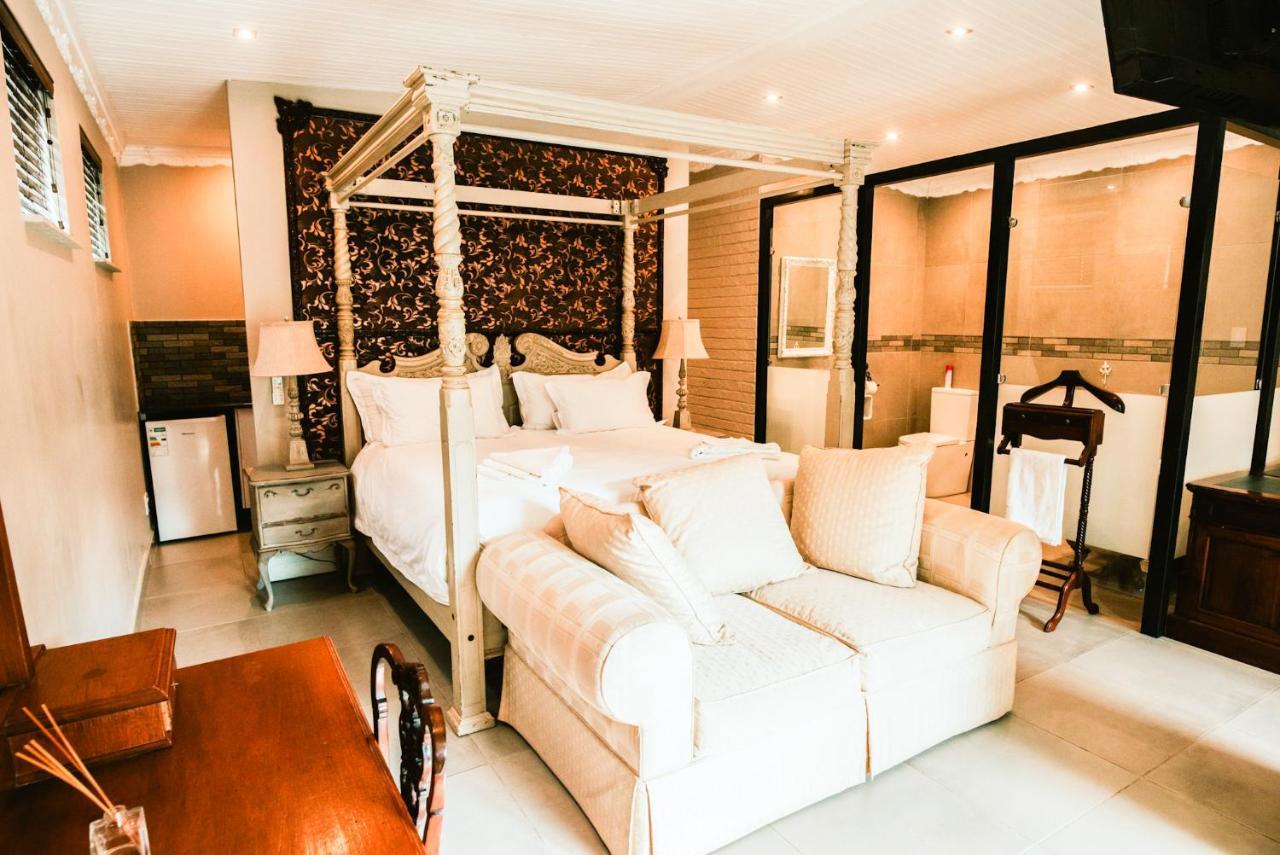 Le Grant Guesthhouse Aparthotel Kroonstad Buitenkant foto