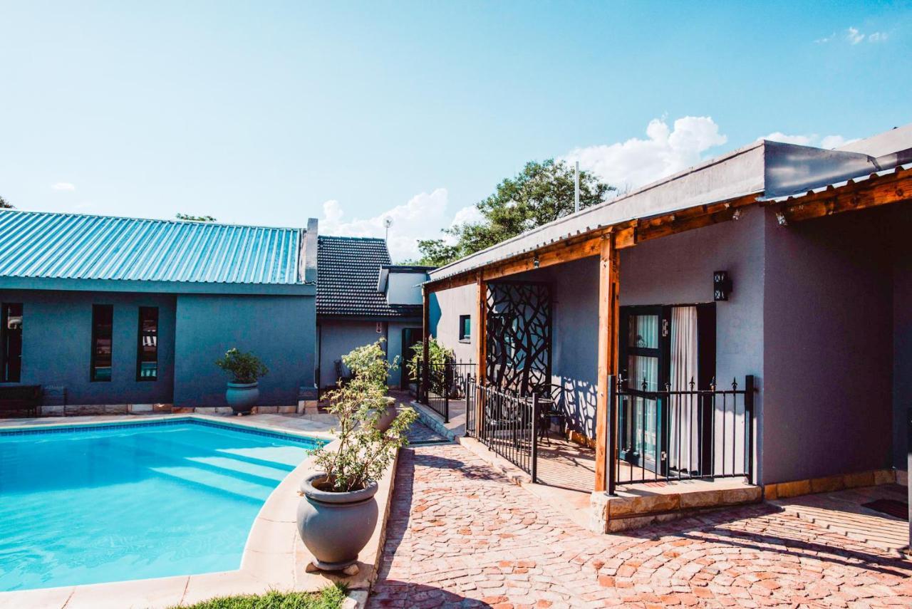 Le Grant Guesthhouse Aparthotel Kroonstad Buitenkant foto