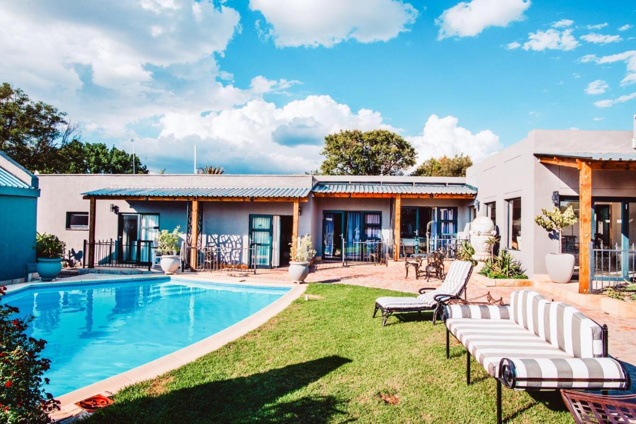 Le Grant Guesthhouse Aparthotel Kroonstad Buitenkant foto
