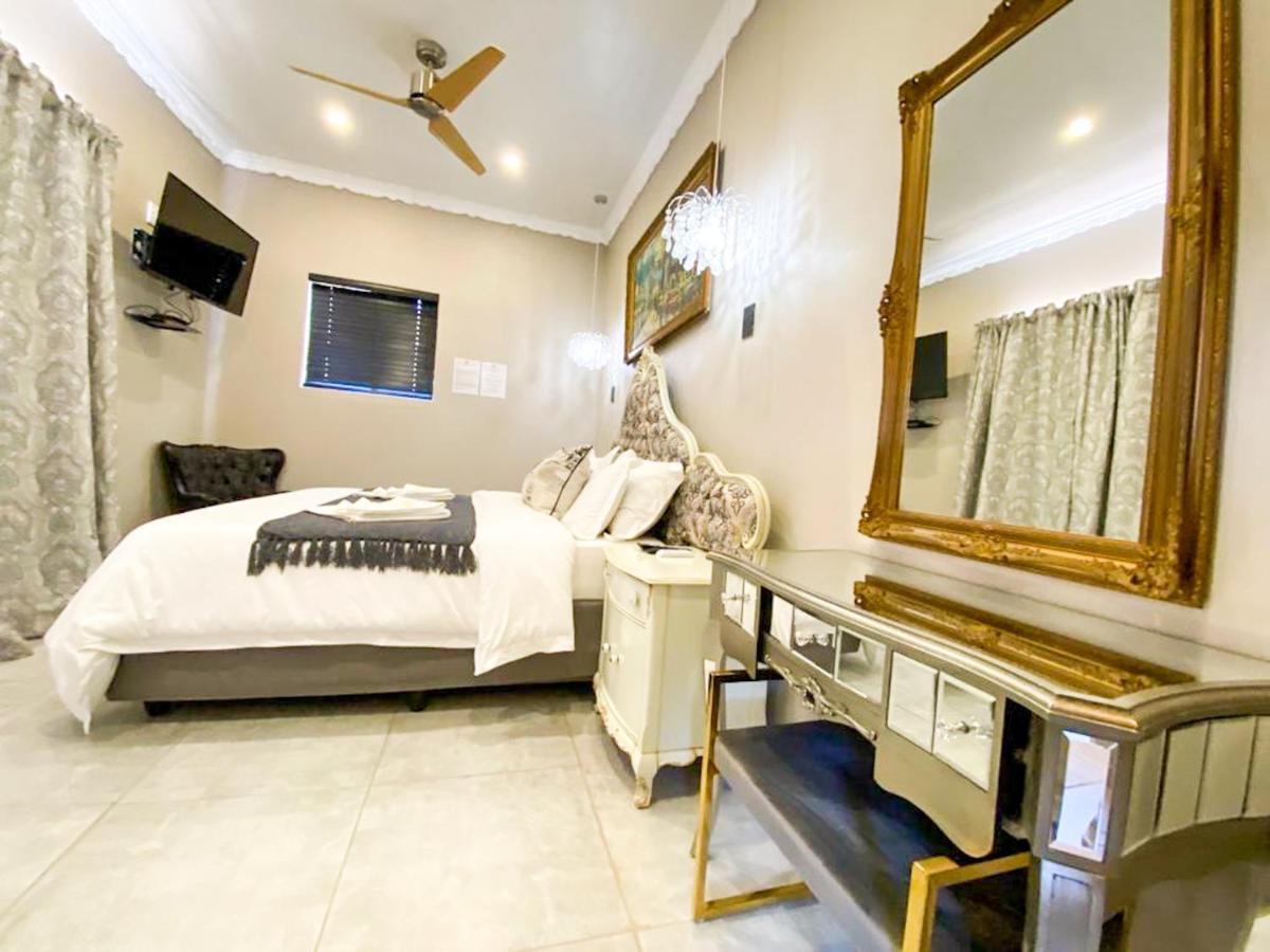 Le Grant Guesthhouse Aparthotel Kroonstad Buitenkant foto